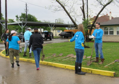 CenterPoint Energy Volunteers Plant Trees at Harbor Campus 3